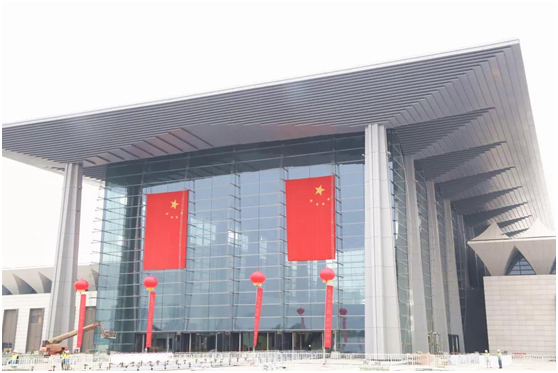 9米长的球速超大超白玻璃再次应用于世界级的会展中心