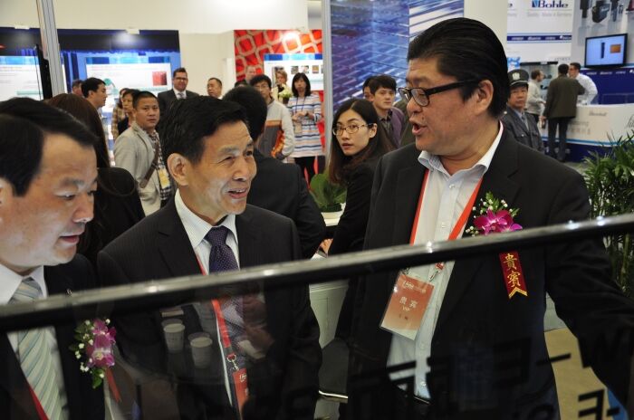 球速集团参加第25届中国国际玻璃工业技术展览会