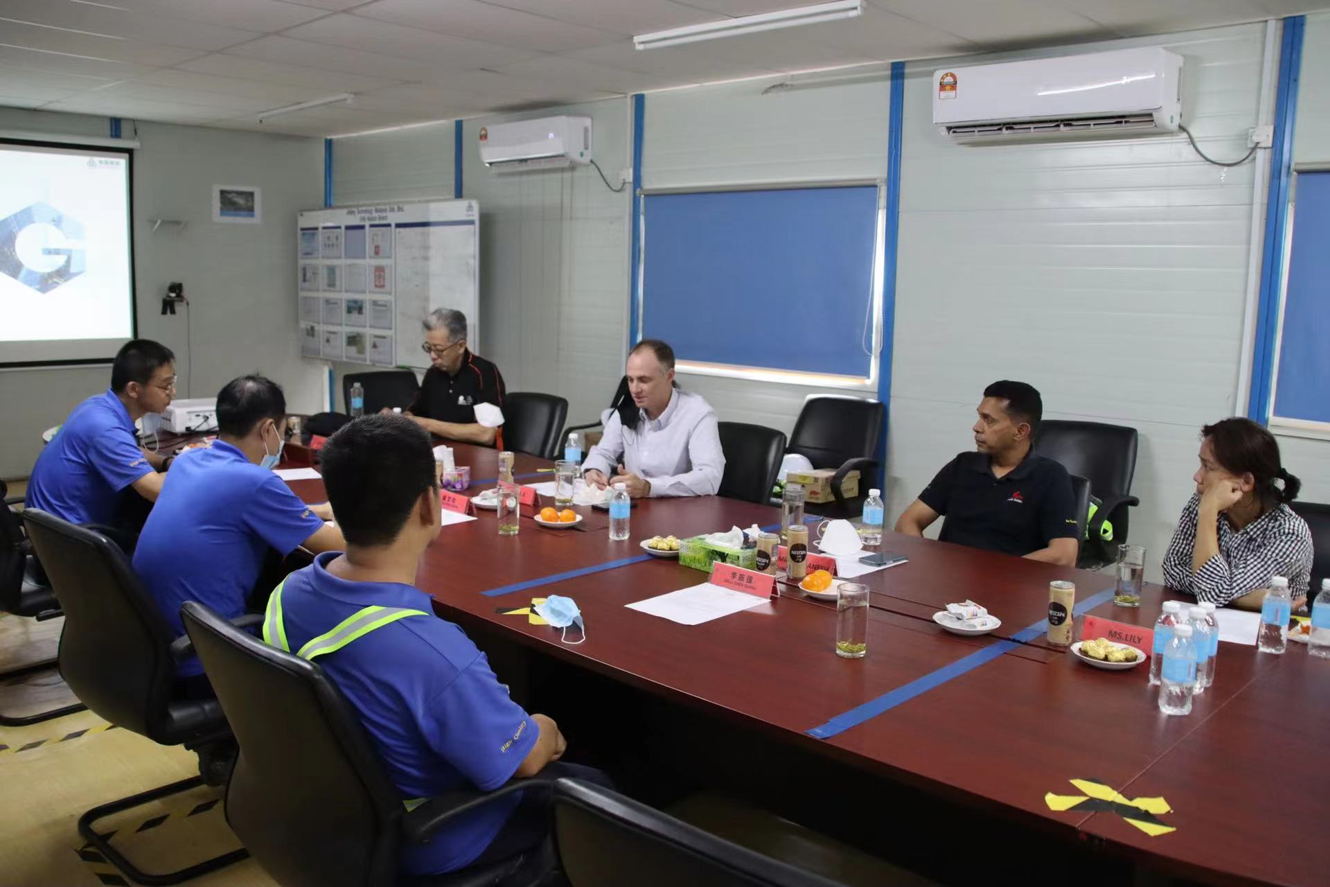 球速科技马来西亚公司接待第一太阳能客户来访